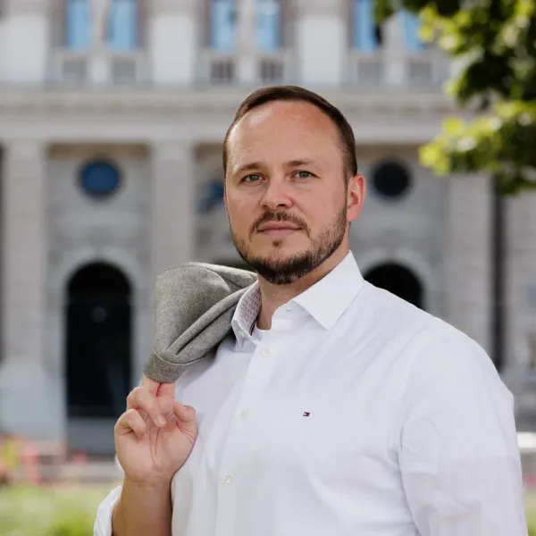 Portrait of Ronald Mechtler, Managing Director of R. M. Prozessfinanzierung GmbH